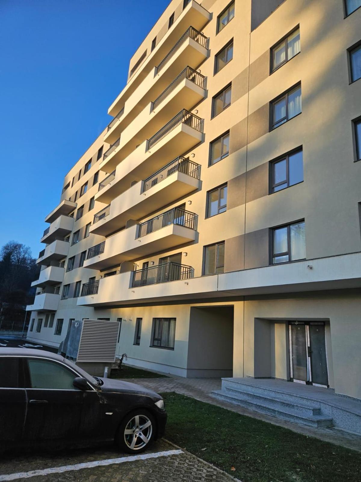 Garsoniera Gabrielle Appartement Braşov Buitenkant foto