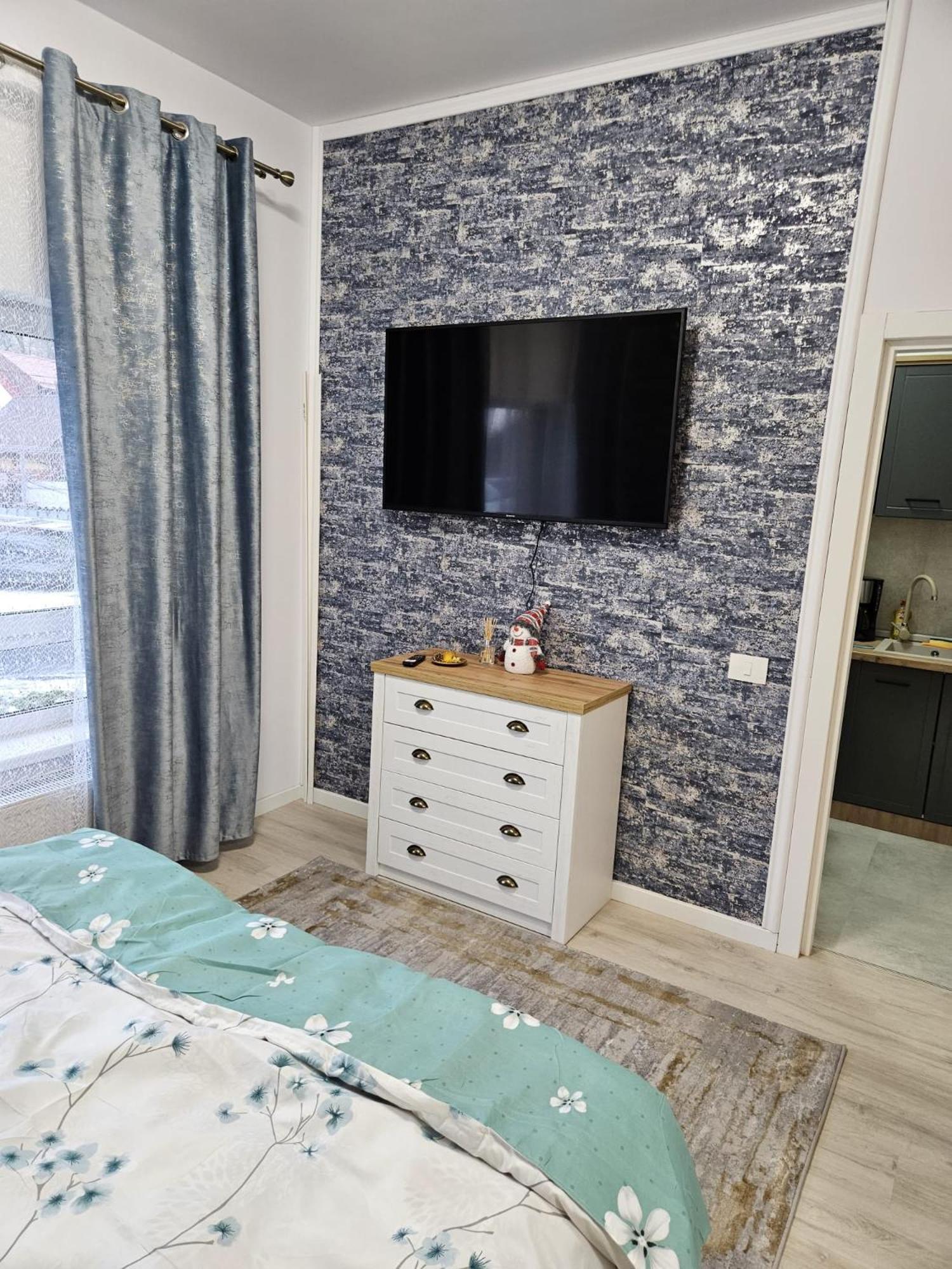Garsoniera Gabrielle Appartement Braşov Buitenkant foto